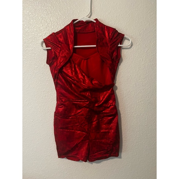 Red child dance costume, could be used for many styles - Picture 1 of 1